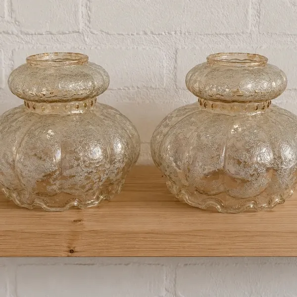 Paire de globes granités ambrés années 60/70