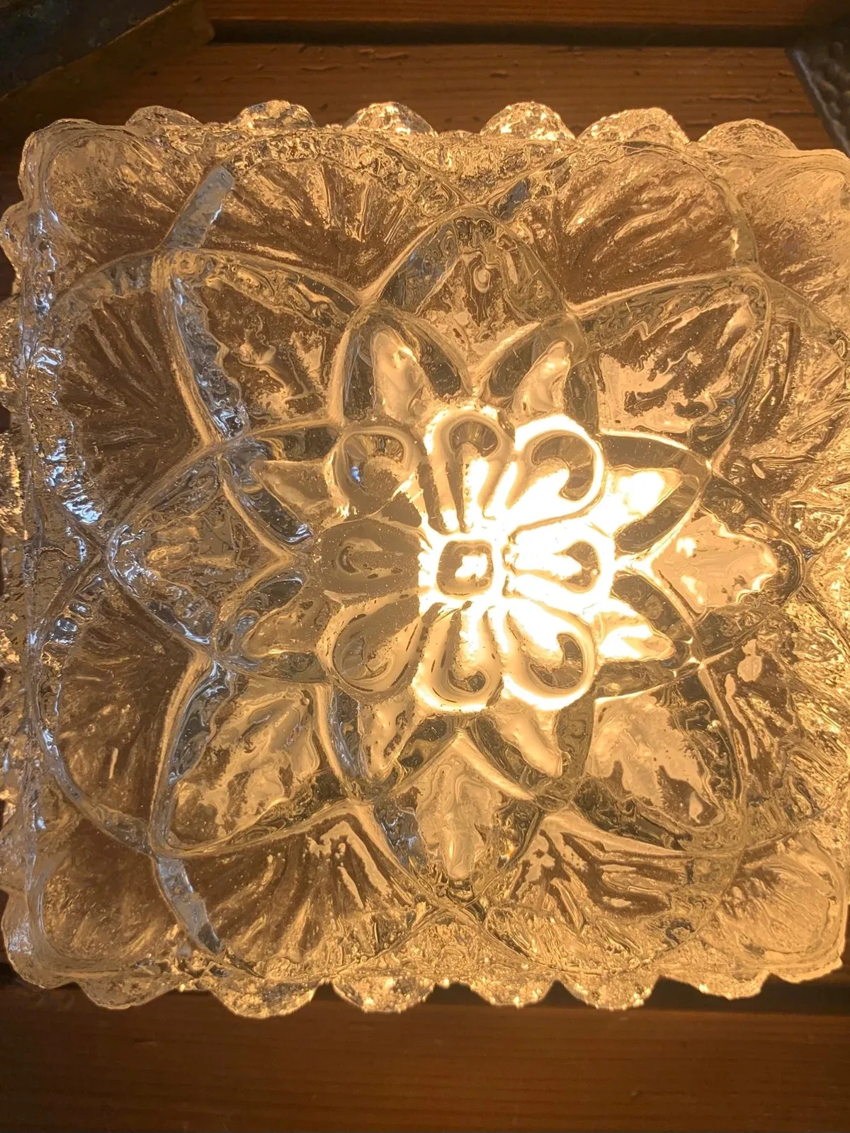 Plafonnier verre glaçon fleur 1970