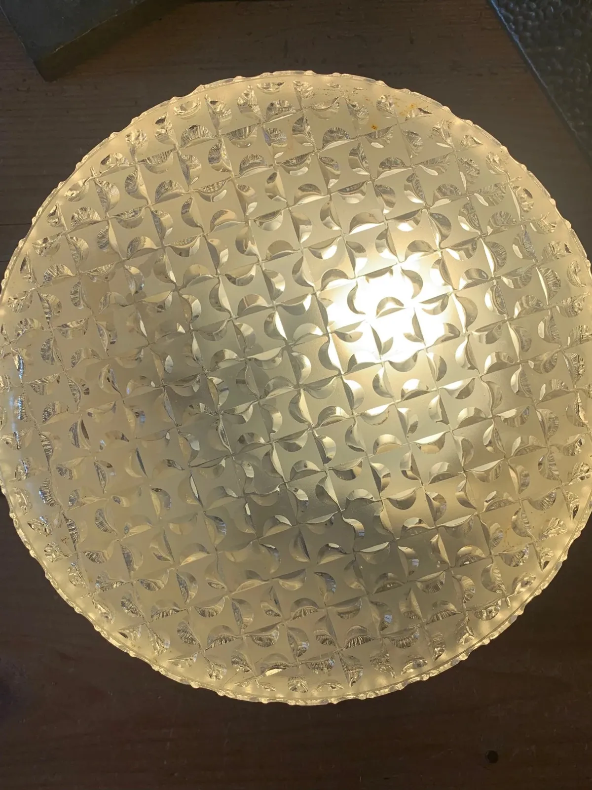 Plafonnier Megal en verre prismatique 1960/65