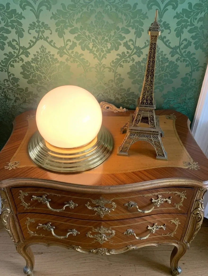 Lampe à poser opaline et laiton Massive 1970/80