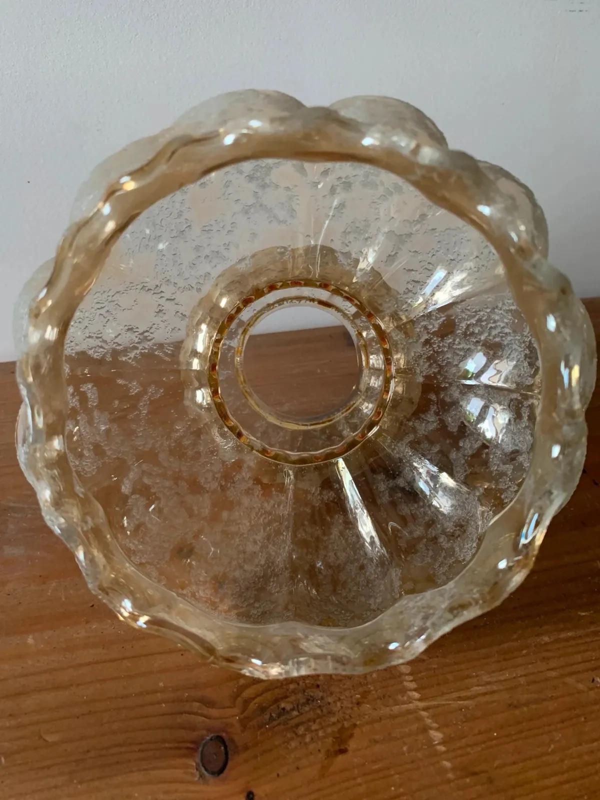 Paire de globes granités ambrés années 60/70 — vue 3
