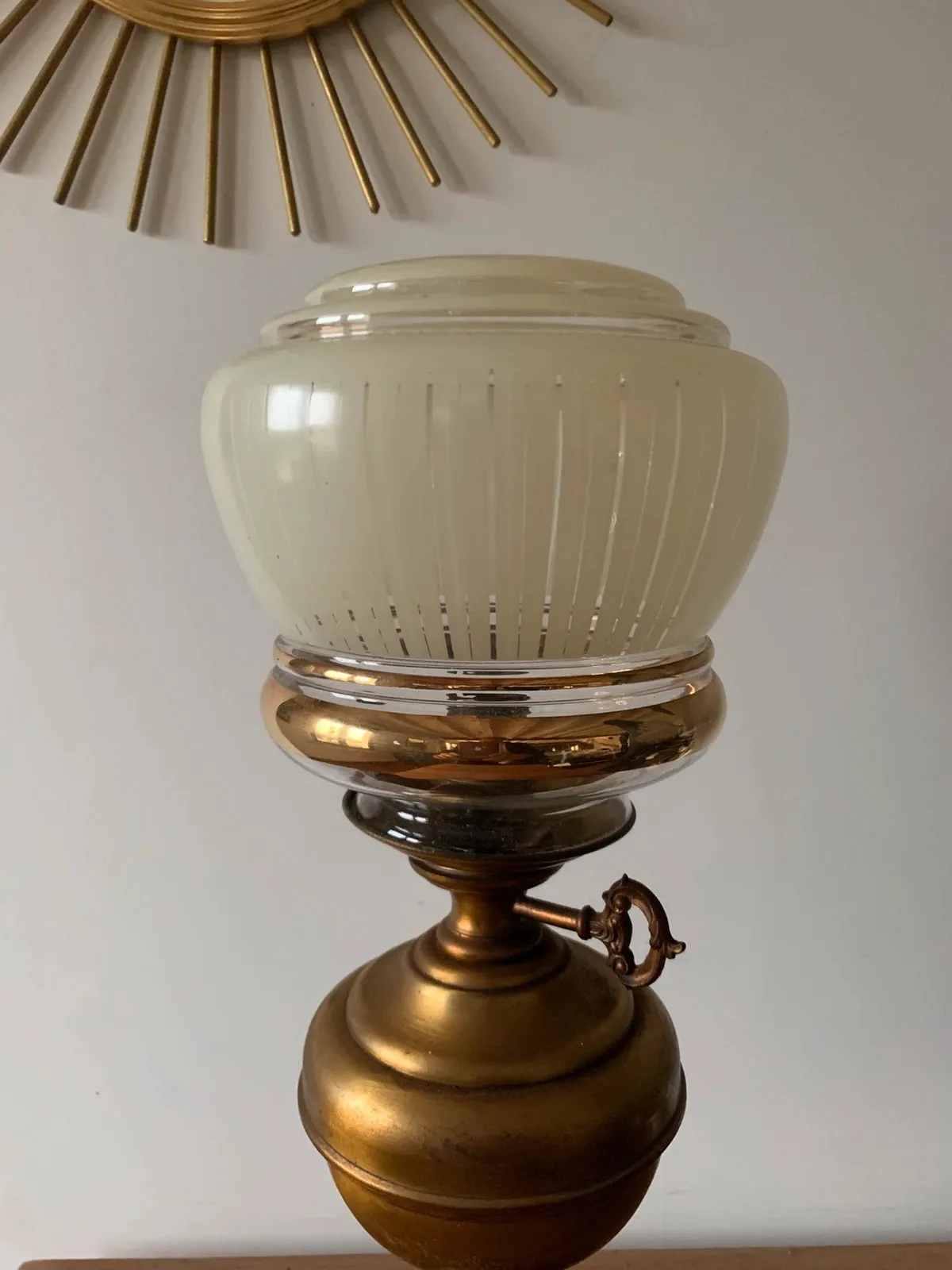 Lampe à poser pied laiton années 50 — vue 4